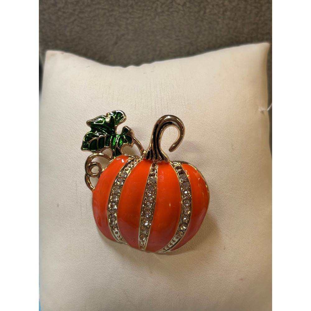 #82. Pumpkin Enamel Brooch